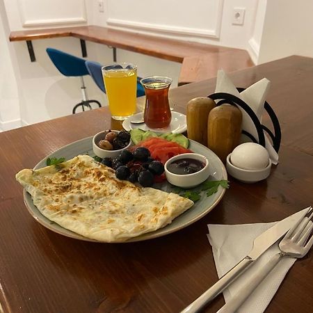 24 Boutique Hotel Стамбул Экстерьер фото